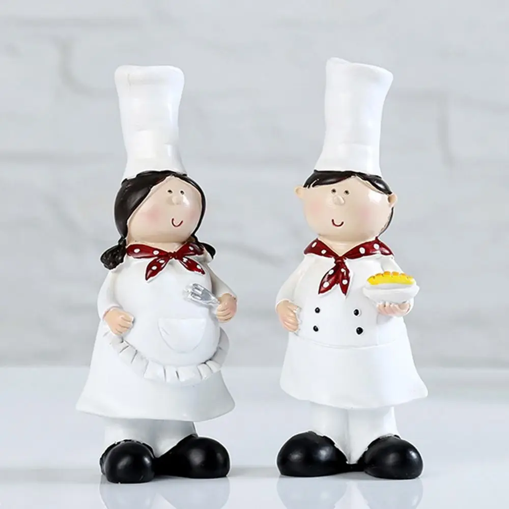 

2Pcs/set Elegant Resin Craft Couple Chef Figurine Cute Handmade Chef Statue Cartoon Kitchen Cook Ornaments Home Decor