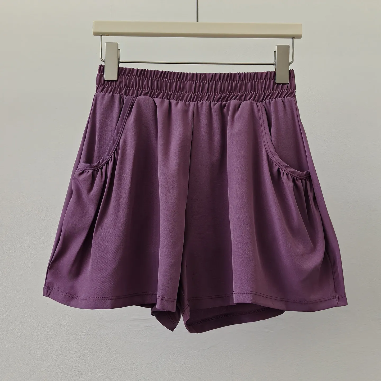 Yoga-Shorts für Damen, Hochgeschnittene Schlankmachende Sport-Gym-Dreiviertelhose, Atmungsaktive Schnelltrocknende Lauf- und Trainings-Fitness-Shorts – Detail 2