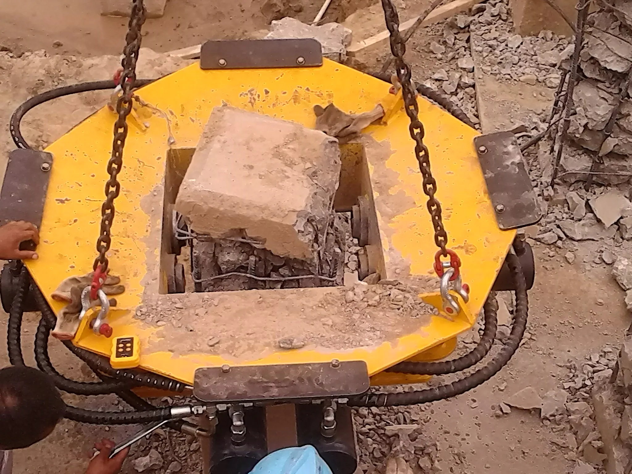 Upgraded Version Square Cutting Pile Foundation Tools Hydraulic Concrete Pile Breaker