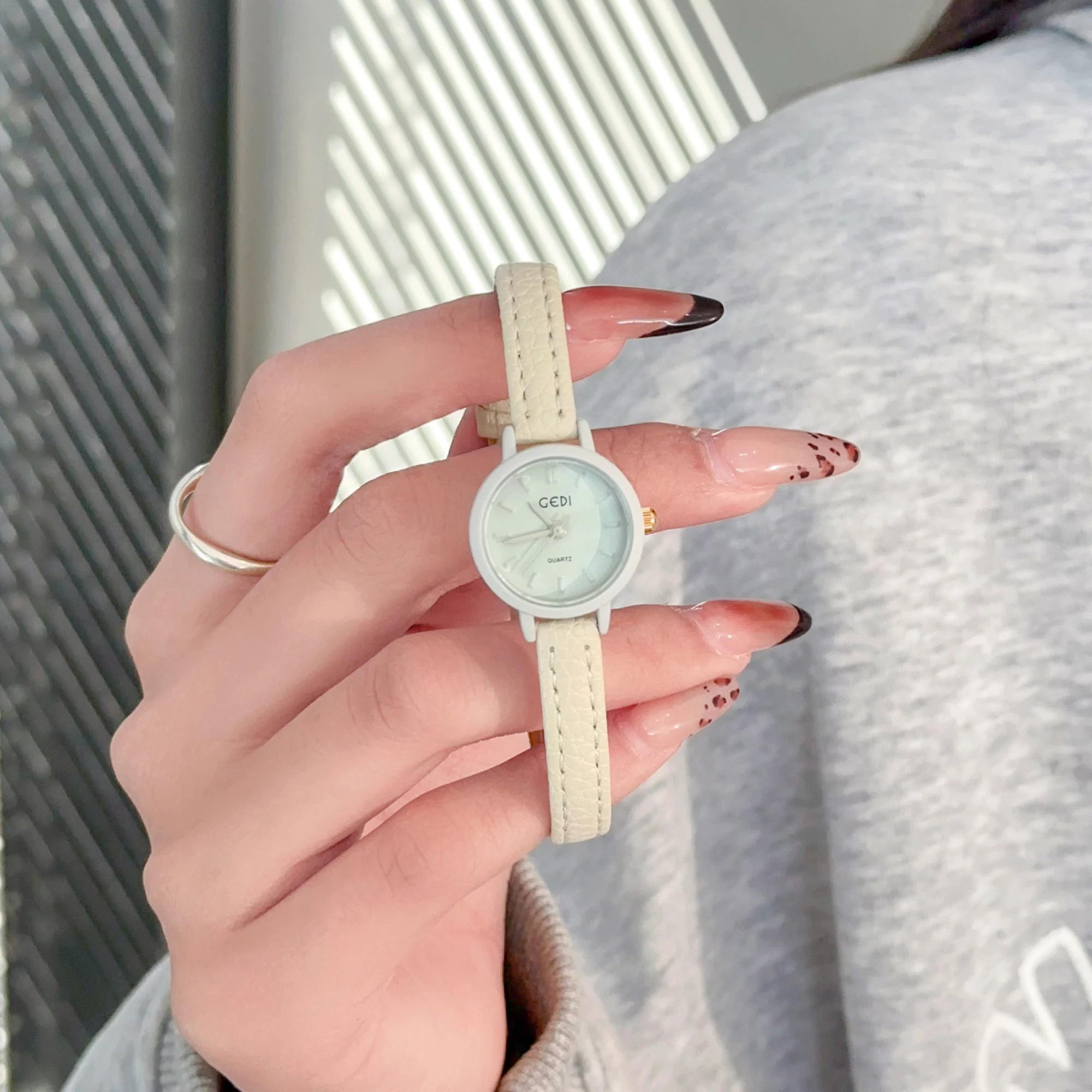 elegant-ladies-watchwatch-for-female-students-smallexquisitesimple-elegant-high-value-small-round-watch-ladies'-accessories