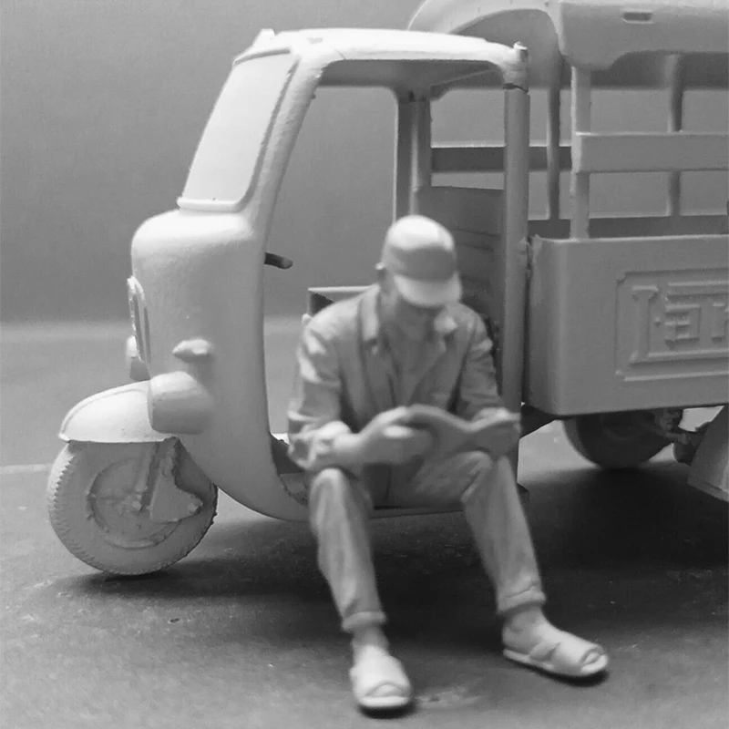 Gecko model assembly kit 35GM0113 60 \'~ 70\'s Saigon Shuttle Motor-Tricycle Depot and a take break drive [2 kits In 1 box] 1/35