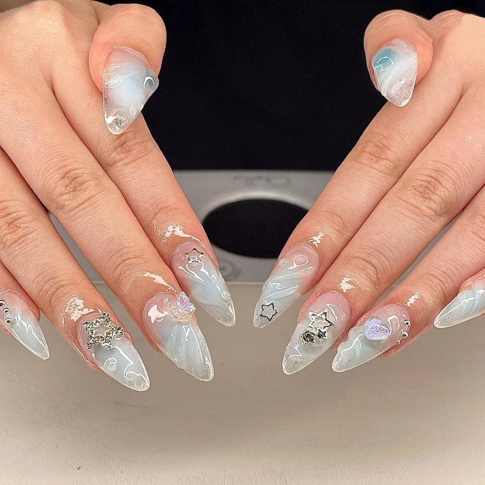 24 piezas uñas postizas almendra largas francesas con moños rosados, diseño de flores, cubierta completa 6