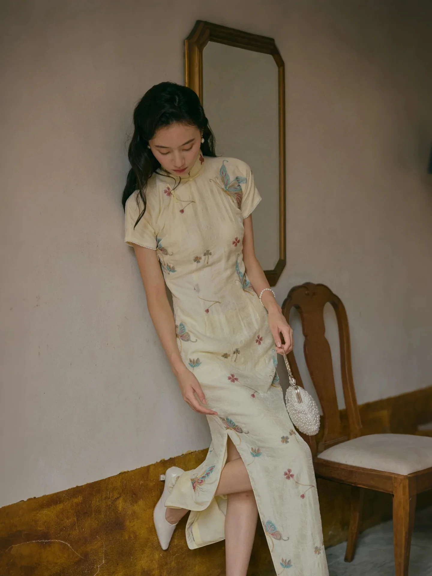 

Новинка ранней осени: длинное шелковое платье с винтажным дизайном, застежкой-молнией сбоку, для повседневной носки.