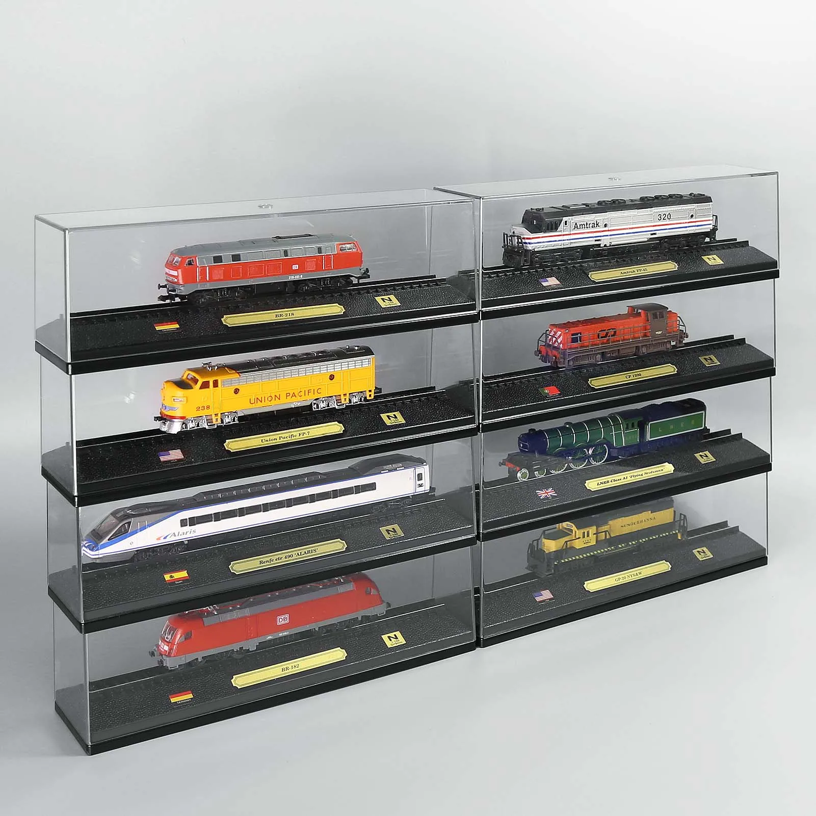 N Scale Model Railroad Static Plastic Locomotives with Base and Dustproof Display Case for Model Trains Display