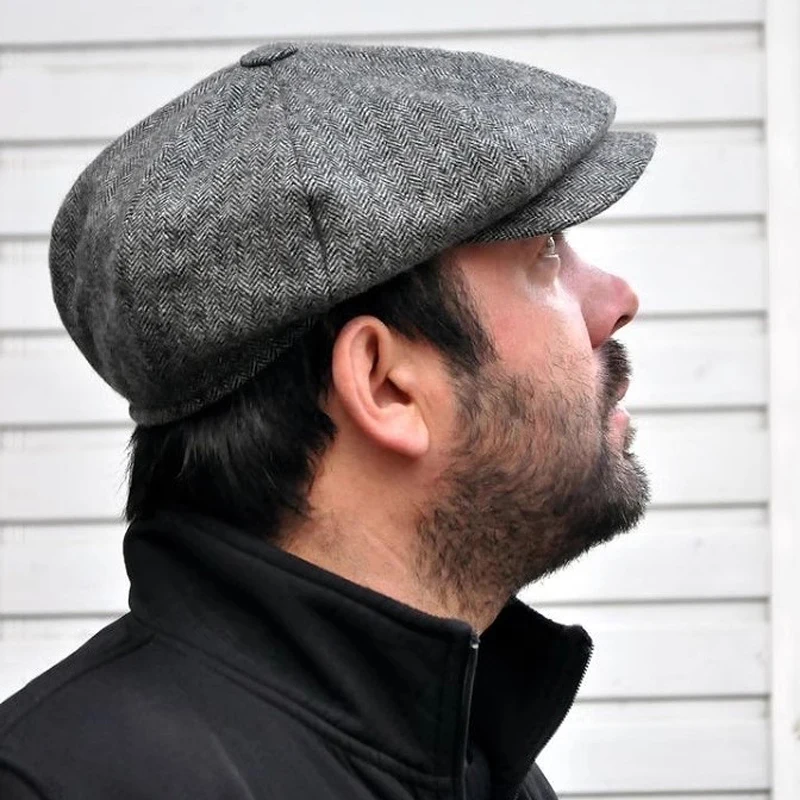 

Wool Newsboy Cap for Men Women ，Classic Vintage Gatsby Cabbie Hat Big Head Three Size Flat Beret Cap With Short Brim Gray Color