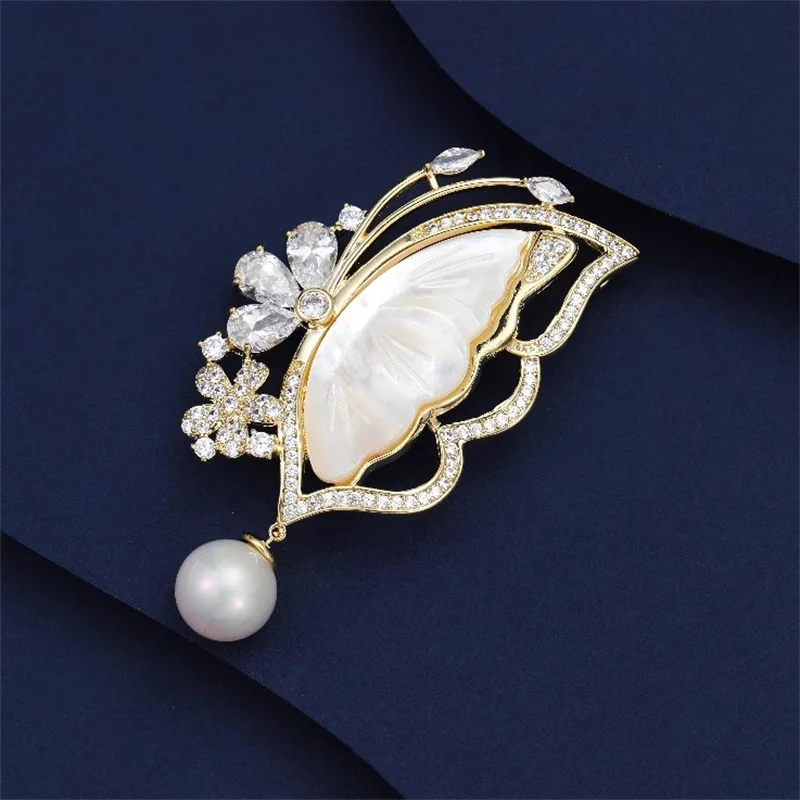 Exquisite Imitation Shell Pearl Butterfly Brooches For Women Clothing Coat Jewelry Accessories Gifts