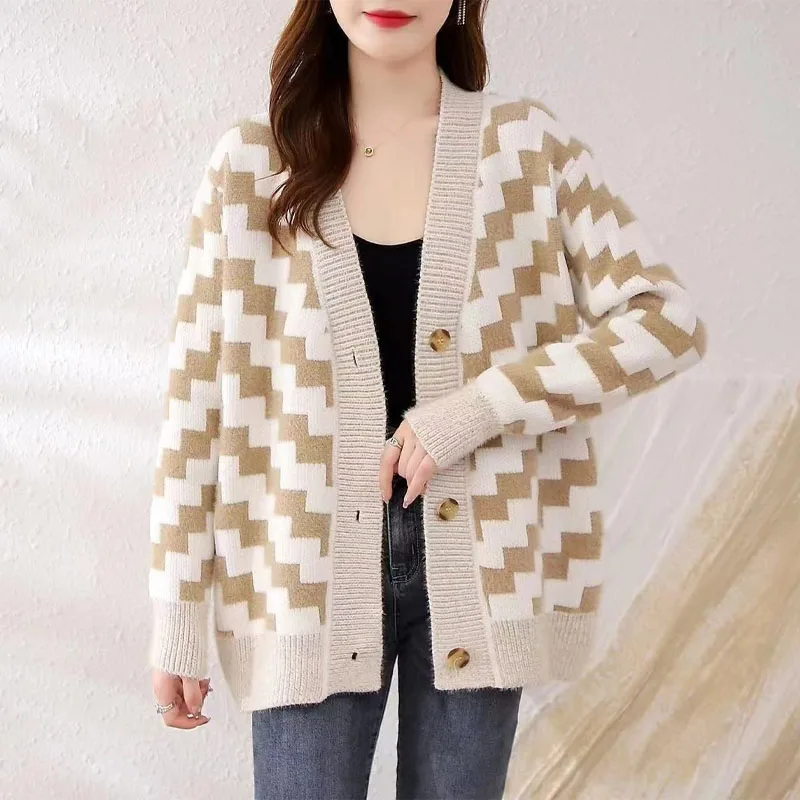 2023 New Autumn and Winter Fashion Minimalist V-neck Color Matching Cardigan Sweater Temperament Casual Loose and Slimming Top