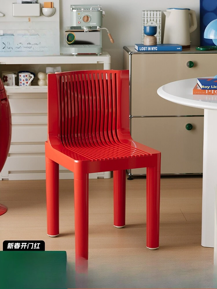 

Обеденный стул, утолщенный пластик, дофамин, кофейня, магазин чая с молоком, стул для маленькой квартиры