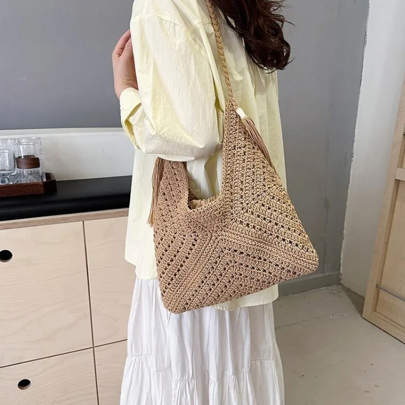 

Durable Leather Tote Bag for Women, Elegant Handbag with Multiple Pockets, Famous Designer, Luxury Brand Classic