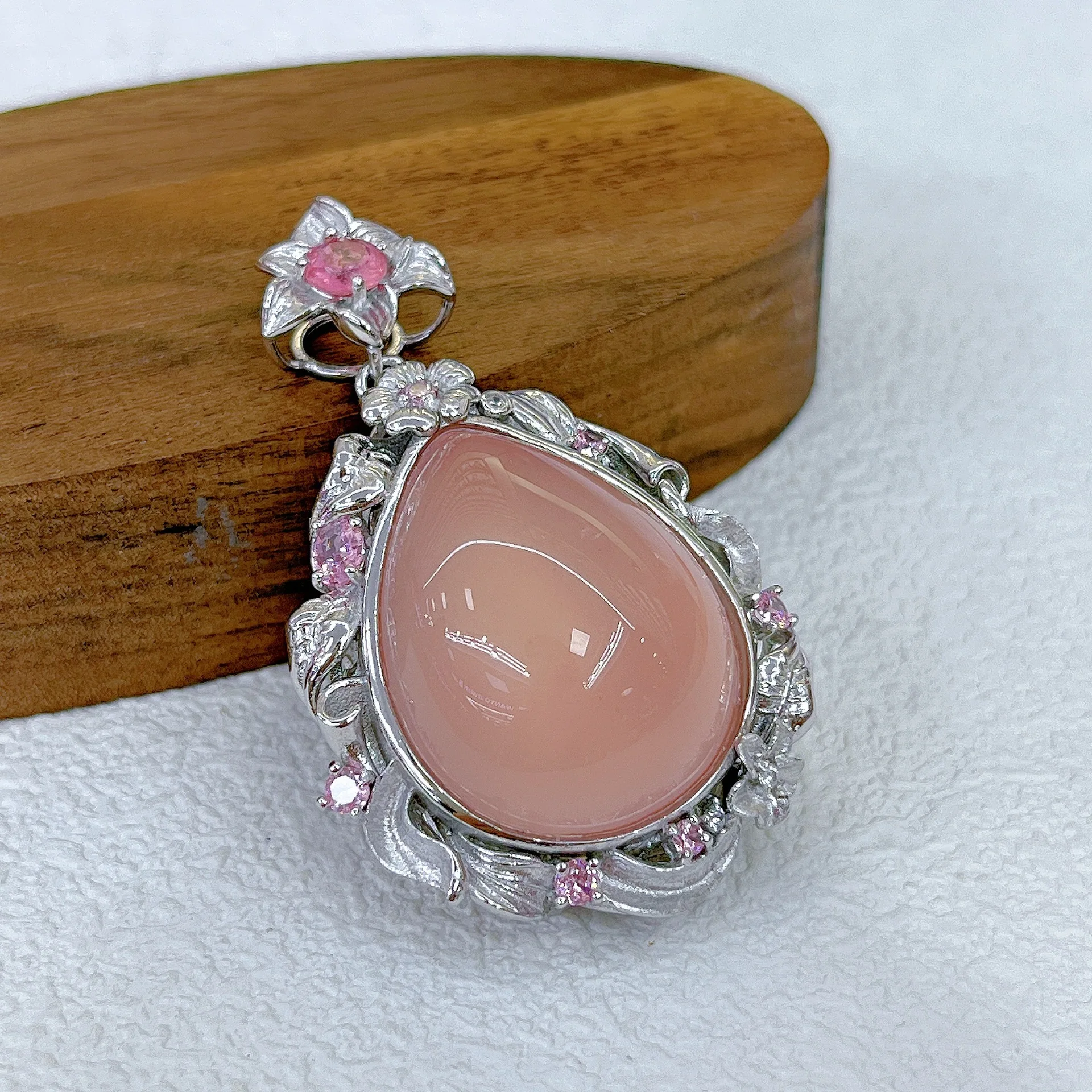 

Rose Quartz Pendant 20x25mm, S925 Silver White Gold Plated No Chain Jewelry