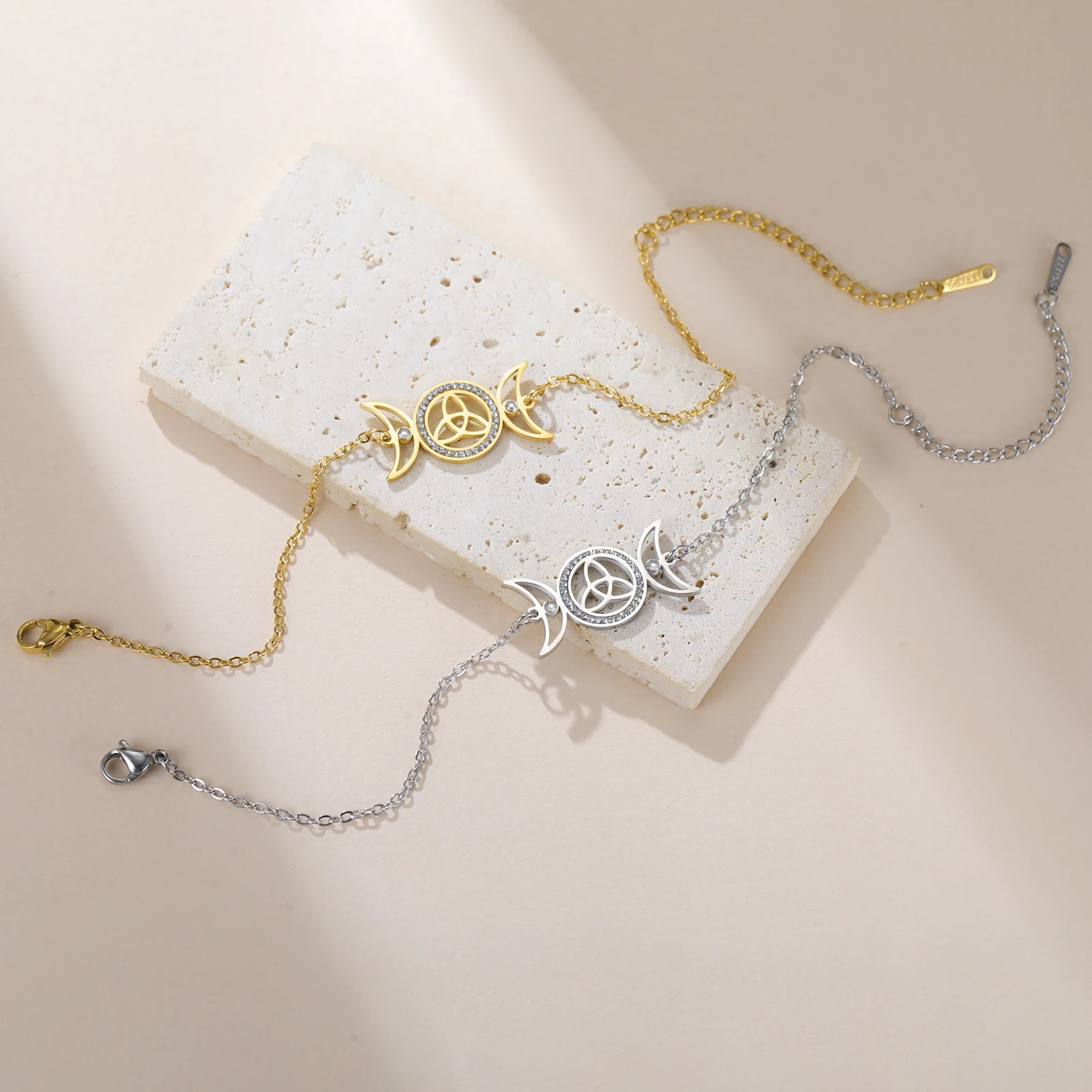 هيكات سوار الثلاثي القمر آلهة حماية سوار للنساء هيكاتي ليليث الأساطير اليونانية باقان الويكا سلتيك عقدة مجوهرات