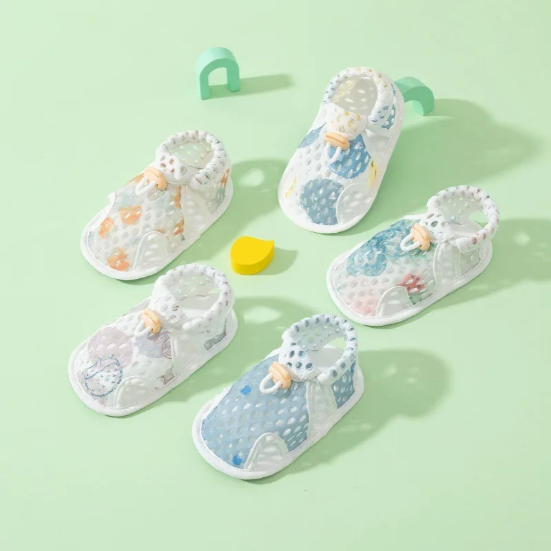 

Летние домашние носки-тапочки для младенцев, противоскользящая крутая прогулочная обувь с мягкой подошвой, летняя детская сетчатая тканевая обувь на шнурке, дышащая обувь