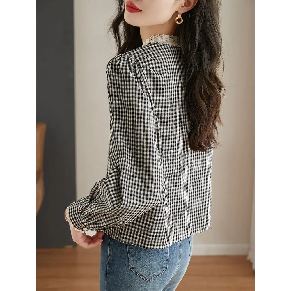 Spring and Summer New French Retro Round Neck Lace Checkered Shirt Feminine Long Sleeved Top