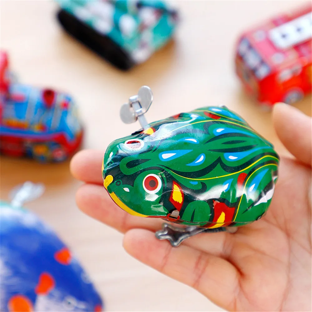 Children Toys Jumping for Frogs Tin Toys Wind Up Metal Clockwork Tin Toy Vintage Action Toy for Kids Antistress Novel Funny Gift