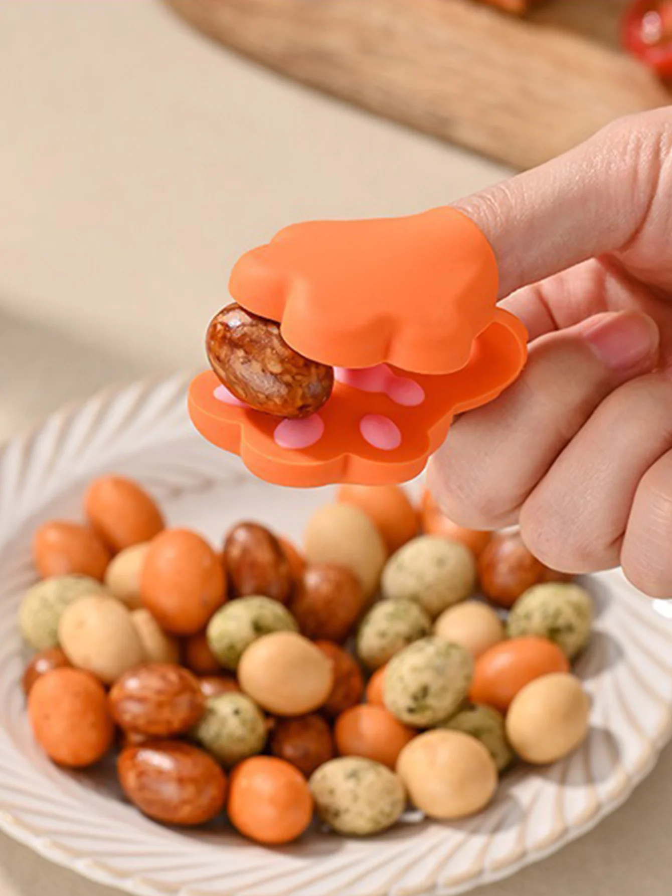 1 Pair Cat Paw Anti Scald Clip, Plate Food Insulation Clip, Ghost Calling Finger Cute Cat Paw Food Anti Scald Clip