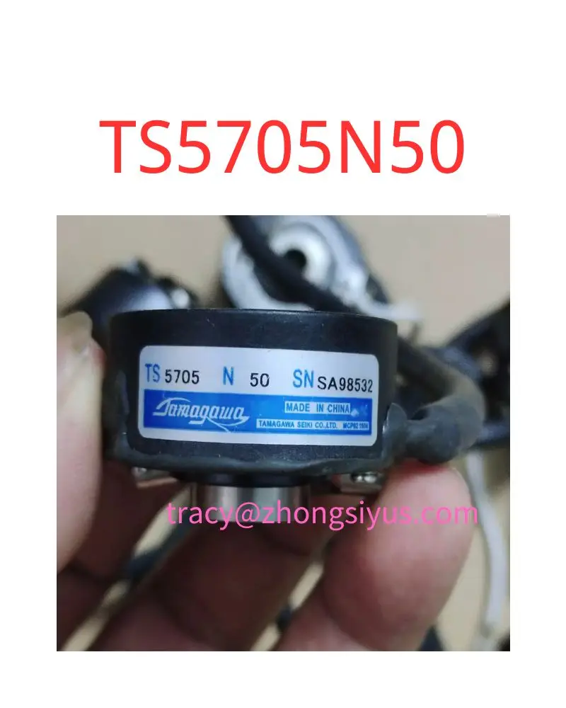 

Used TS5705N50 absolute value 23-bit precision encoder, inner hole 8mm straight hole test OK, function normally,in stock