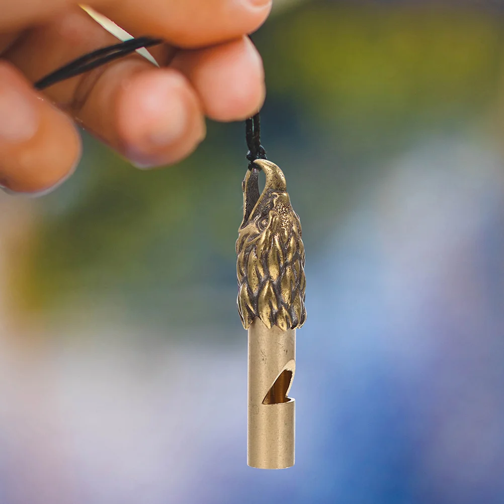 

2pcs Retro Copper Whistle Keychain Mini Portable Emergency Sports Outdoor Camping Whistle Survival Pendant Decor Instrument