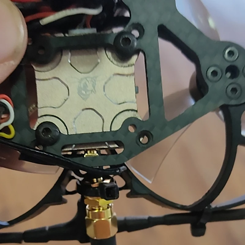 SpeedyBee TX800 VTX 5.8G 48CH PitMode 25mW/200mW/400mW/800mW wyjście daleki zasięg nadajnik Tramp wsparcie dla dronów wyścigowych RC FPV