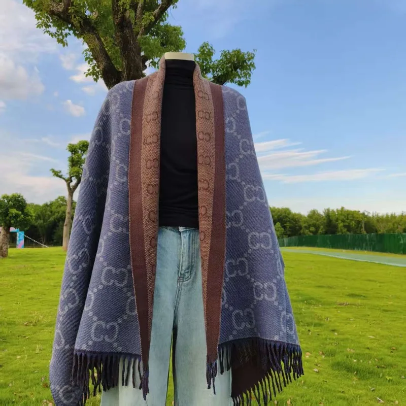 وشاح شتوي نسائي جديد لعام 2025 على الطراز الكوري شال سميك مقاوم للرياح يلتف من الكشمير الصناعي لتدفئة الرقبة ناعم ودافئ للخارجية