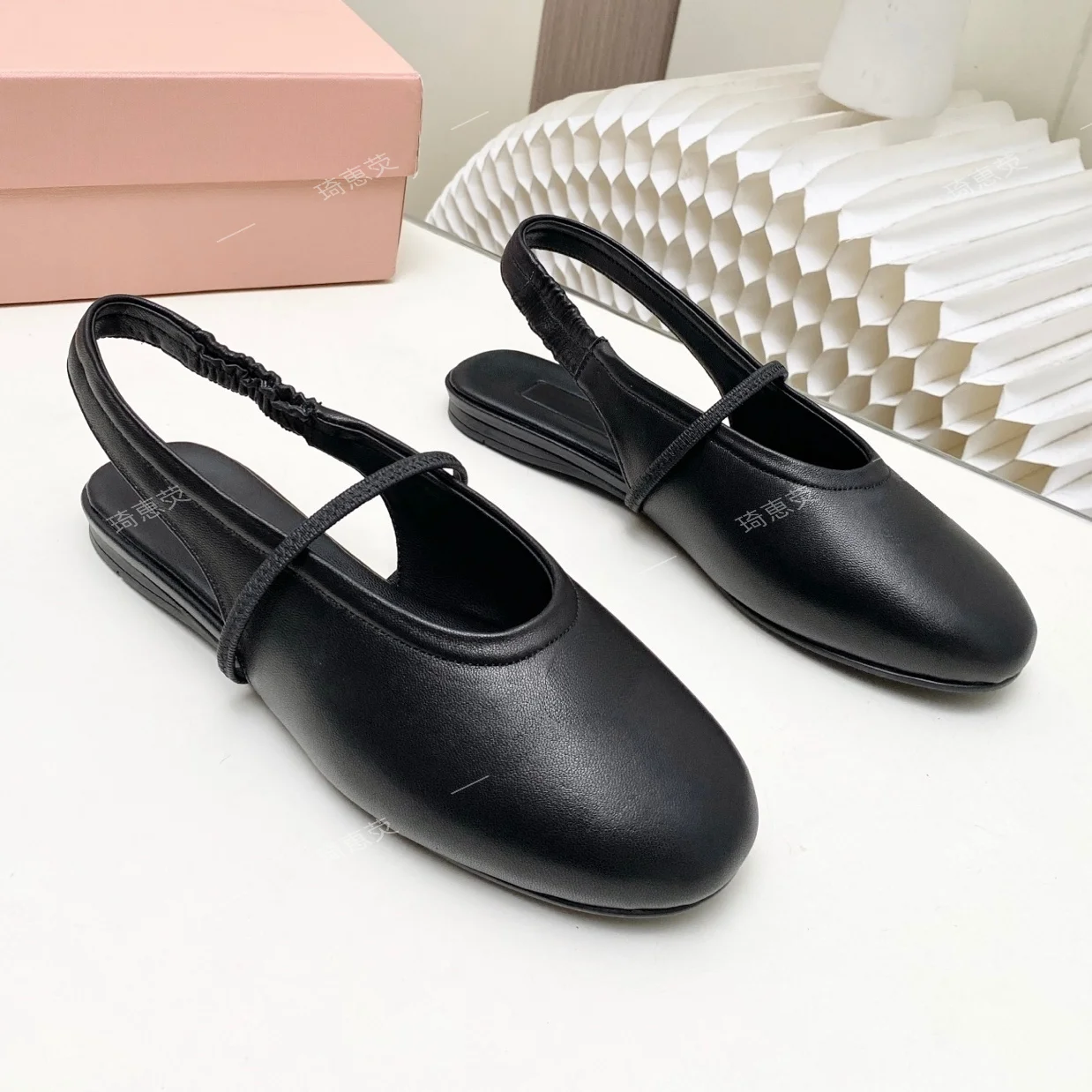 2026 New Round-Toe Flat Mary Jane Shoes Strap Ballet Flats Versatile Slimming Closed-Toe Shallow  Sandals Zapatos De Mujer