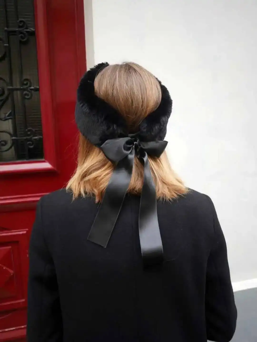 BJTZ 여성용 럭셔리 인조 모피 머리띠 겨울 따뜻한 열 양털 안감이 추운 날씨를 위해 두꺼워졌습니다.