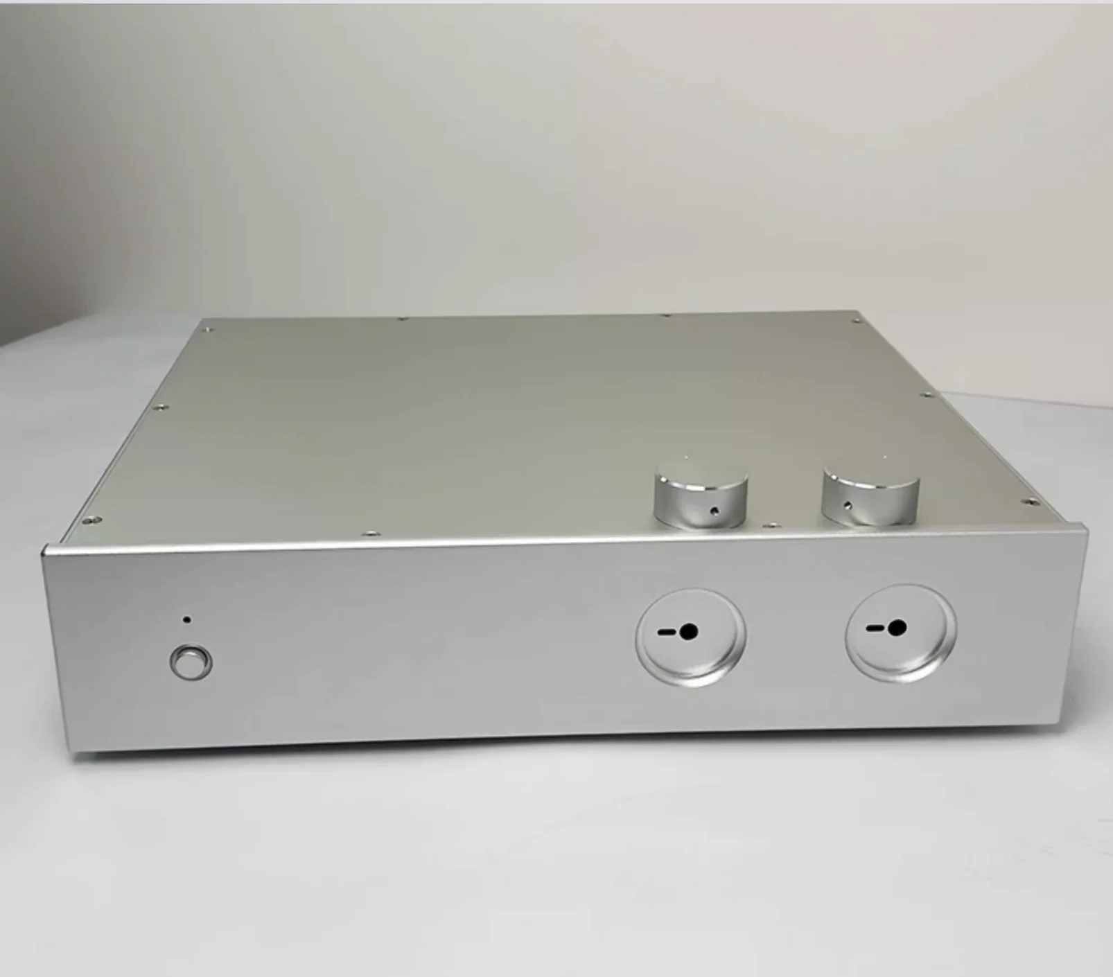 

silvery 430 series All aluminum amplifier chassis / Preamplifier case / AMP Enclosure DIY box (430 *95*350mm)