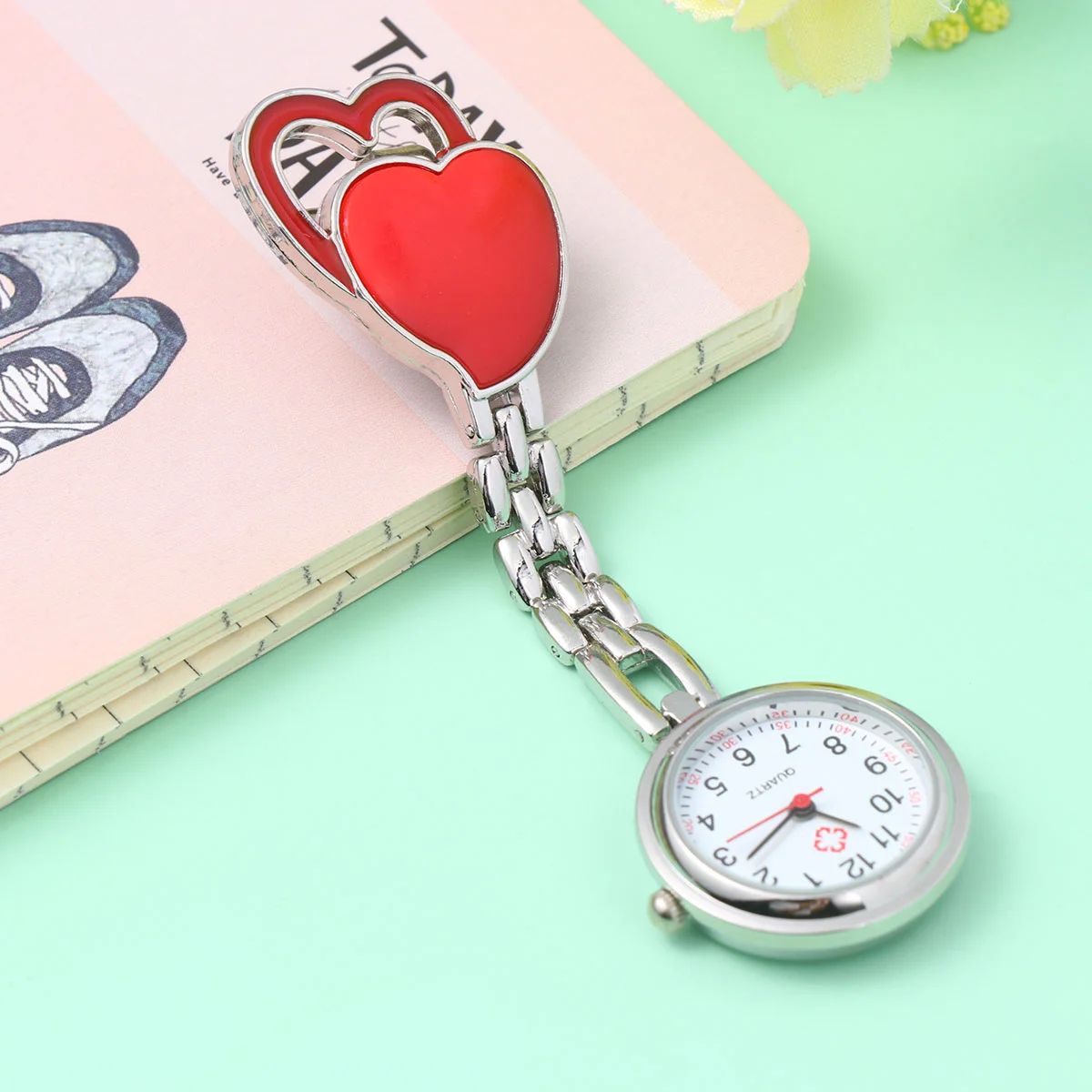 Relojes para hombre decoración Retro enfermera bolsillo creativo colgante en forma de corazón cuarzo número 89X26X16CM moda rojo señorita