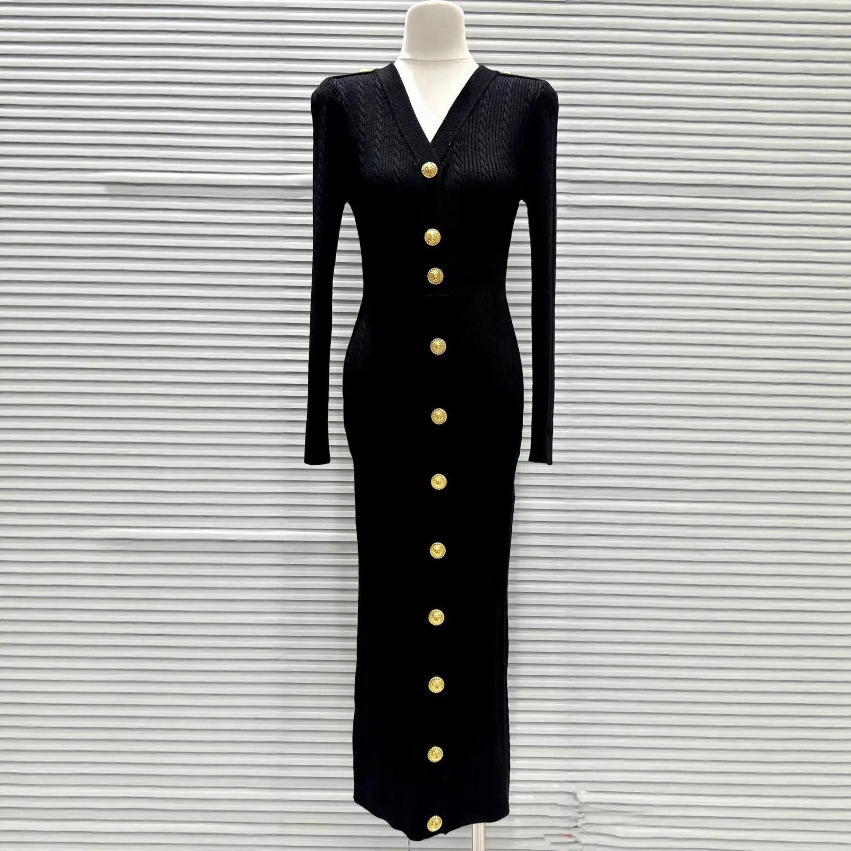 

【Gift Free】2025 French Autumn Winter New V-Neck Single-Breasted Long Dress Elegant Fashion Slim Fit Long Sleeve Dress for Women