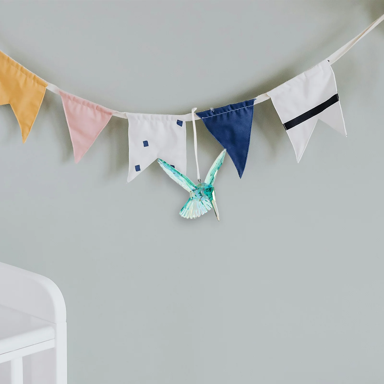 

Acrylic Transparent Bird Hanging Ornament Iridescent Hummingbird Pendant Decorative Ceiling Home Hanging Decor