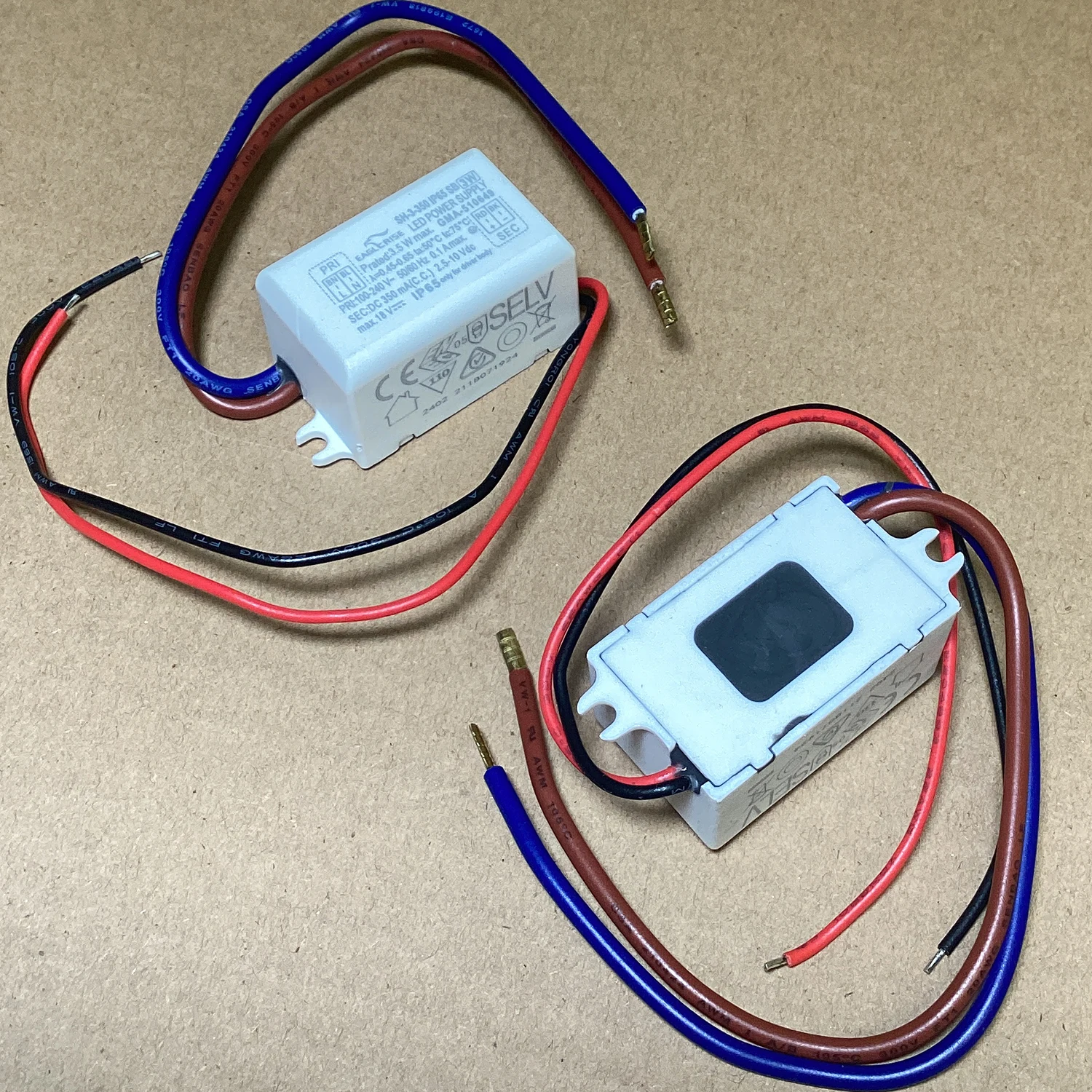 مدخلات 100-240VAC 4.2W محول إضاءة LED صغير 350mA 2.5-10V مع سلك من الرصاص للداخلية لمصباح LED 2.5V-4V 700mA #5