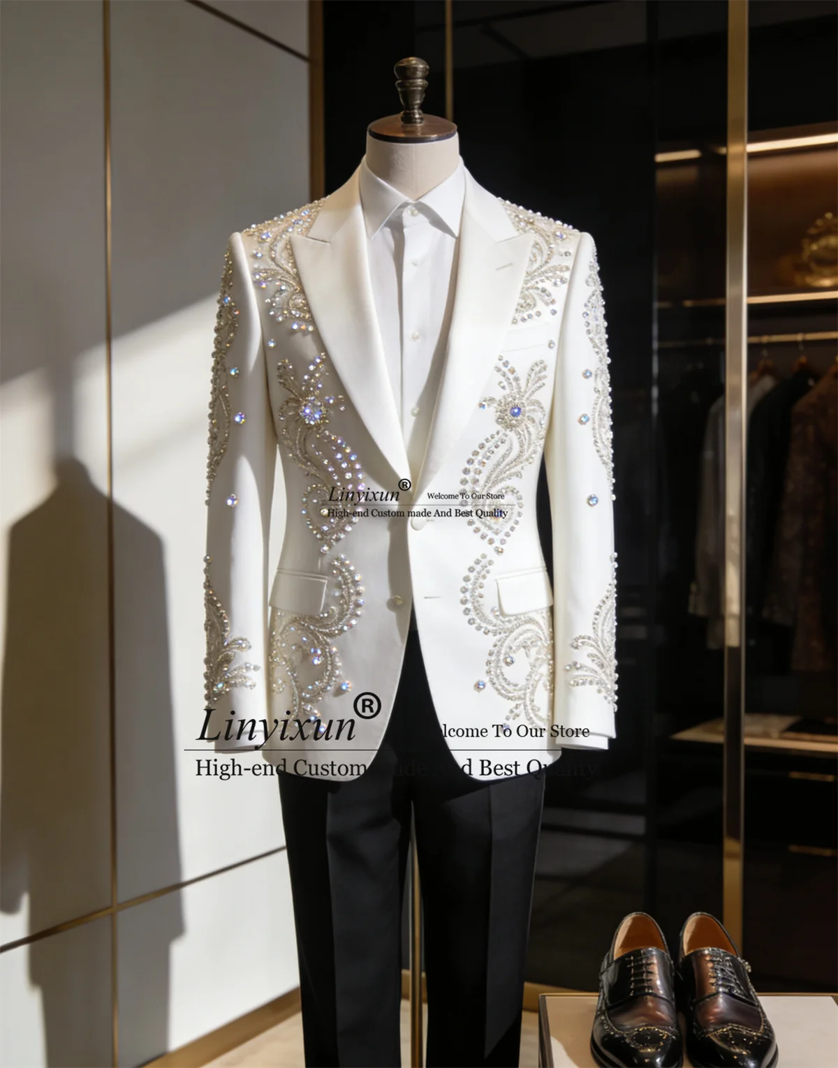 

Handsome Slim Fit Men Suits Customized Wedding Tuxedos 2 Pieces Sets Party Groom Blazers Outfit Sparkly Ornament Costume Homme
