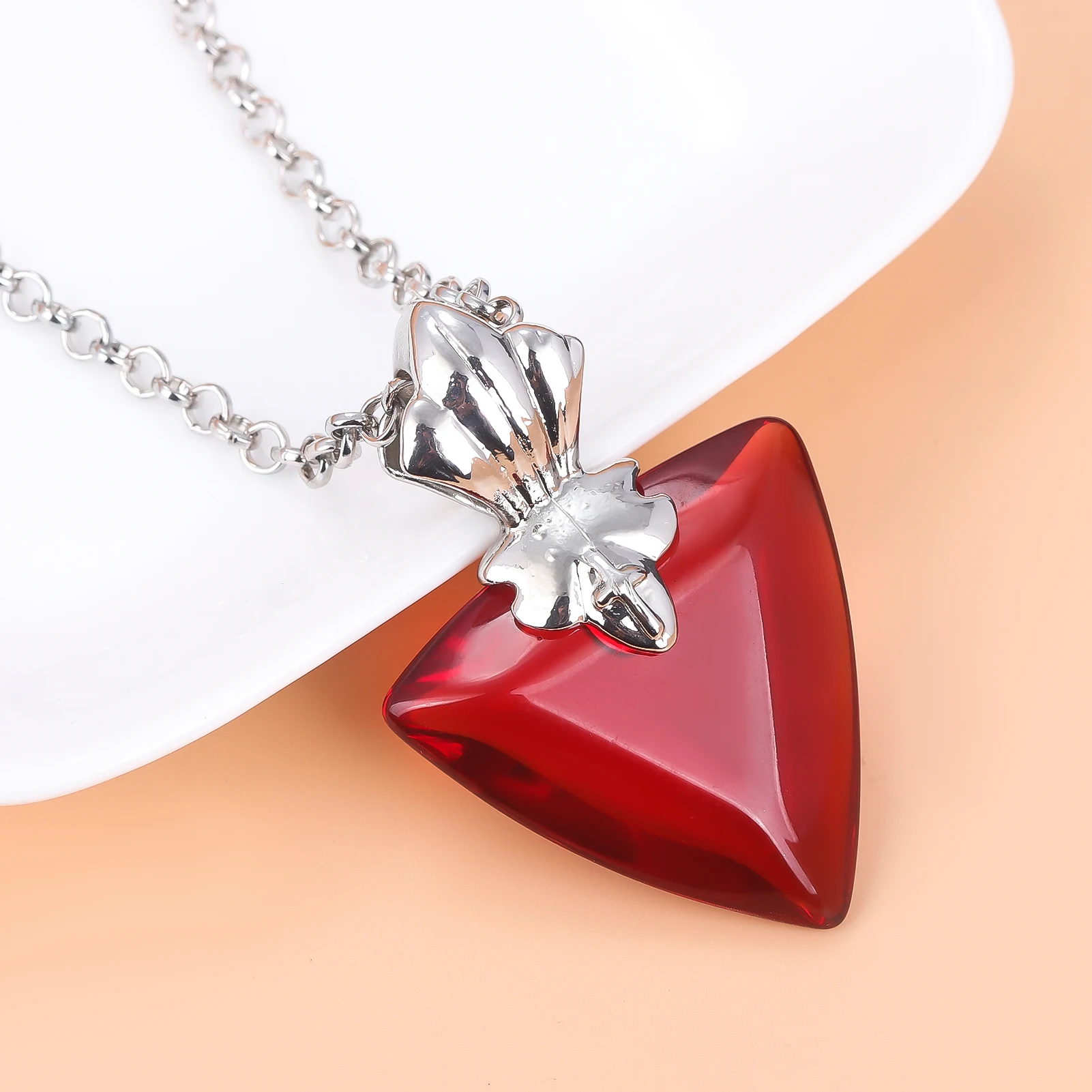 Anime Fate/stay Night Tohsaka Rin Ruby Heart Necklace Pendant Chain Cosplay Props Men Women Backpack Jewelry Accessories Gift