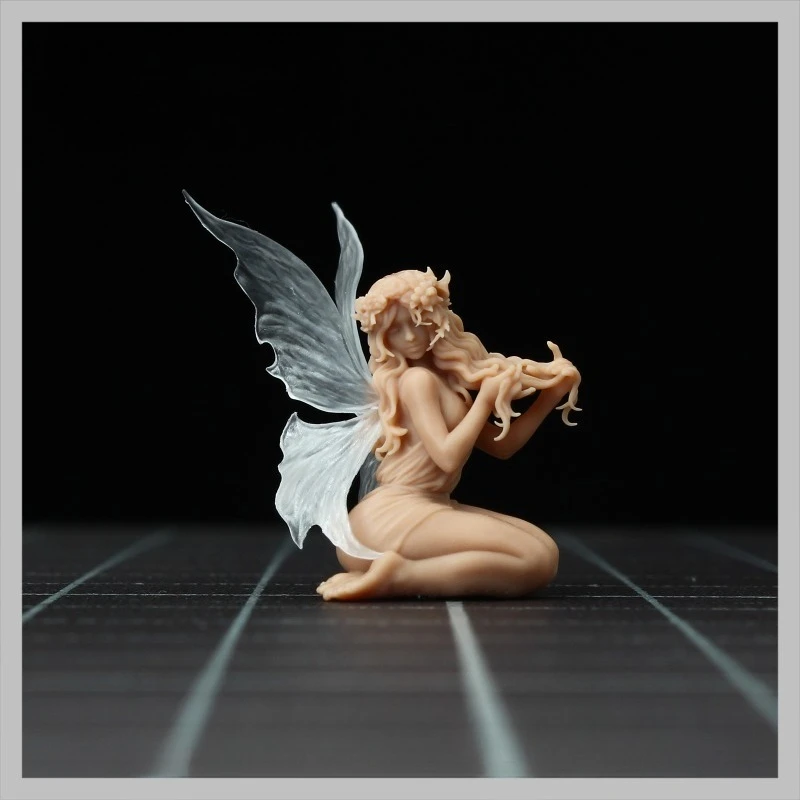 

1/64 1/43 Scale Cute Kneeling Elf with Wings Miniature Scene Resin Action Figures Doll Decorative Ornaments