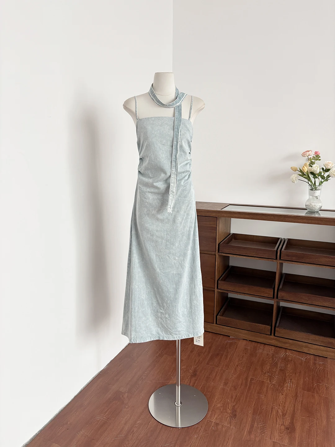 

Летнее женское платье 2026: простое, однотонное, универсальное, без бретелек, стройнящее, длинное, в корейском стиле, А-силуэт, для повседневной носки