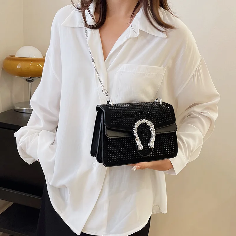 

Women's Minimalist Versatile Shoulder Bag Women's Fashion Chain Crossbody Bag Diamond Accents