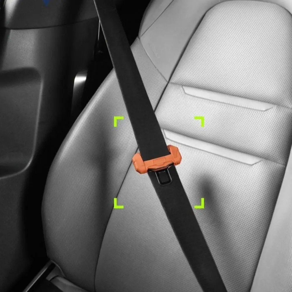 

2 pcs Anti Scratch Belt Buckle Covers Silicone Case Anti Abnormal Noise Seat Belt Clip 2 pcs Snap Protector Protective Cover Car