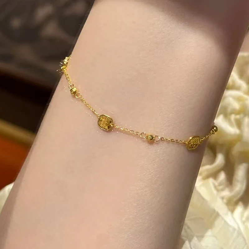 Bracciale con ciondolo a blocchi di lusso vintage lucido per donna Regali coreani di gioielli per feste di nozze con perline color oro di nuova moda
