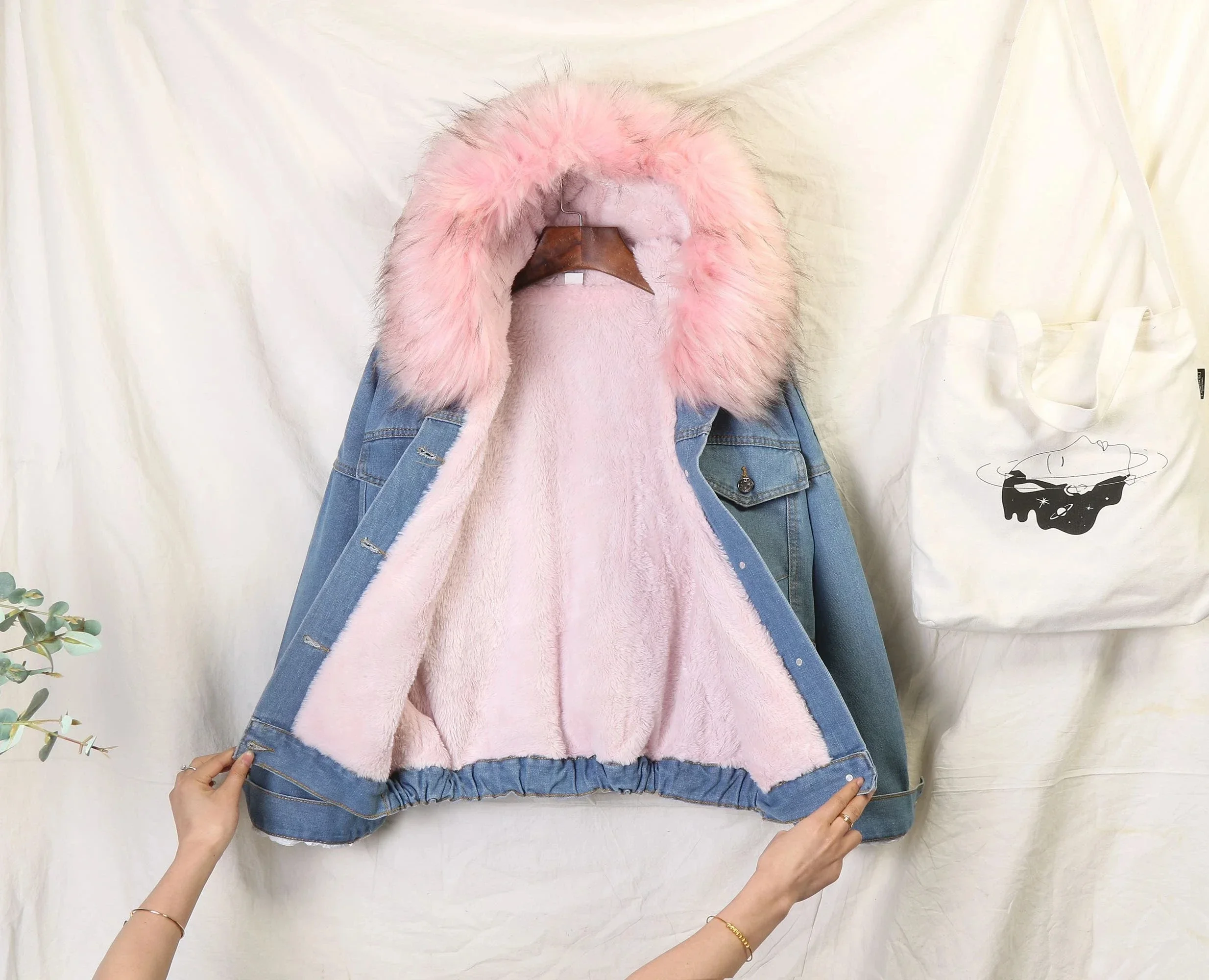 Women Winter Hooded Warm Jean Coat Student Basic Parkas Female Bomber Jacket Faux Fur Collar Denim Jacket