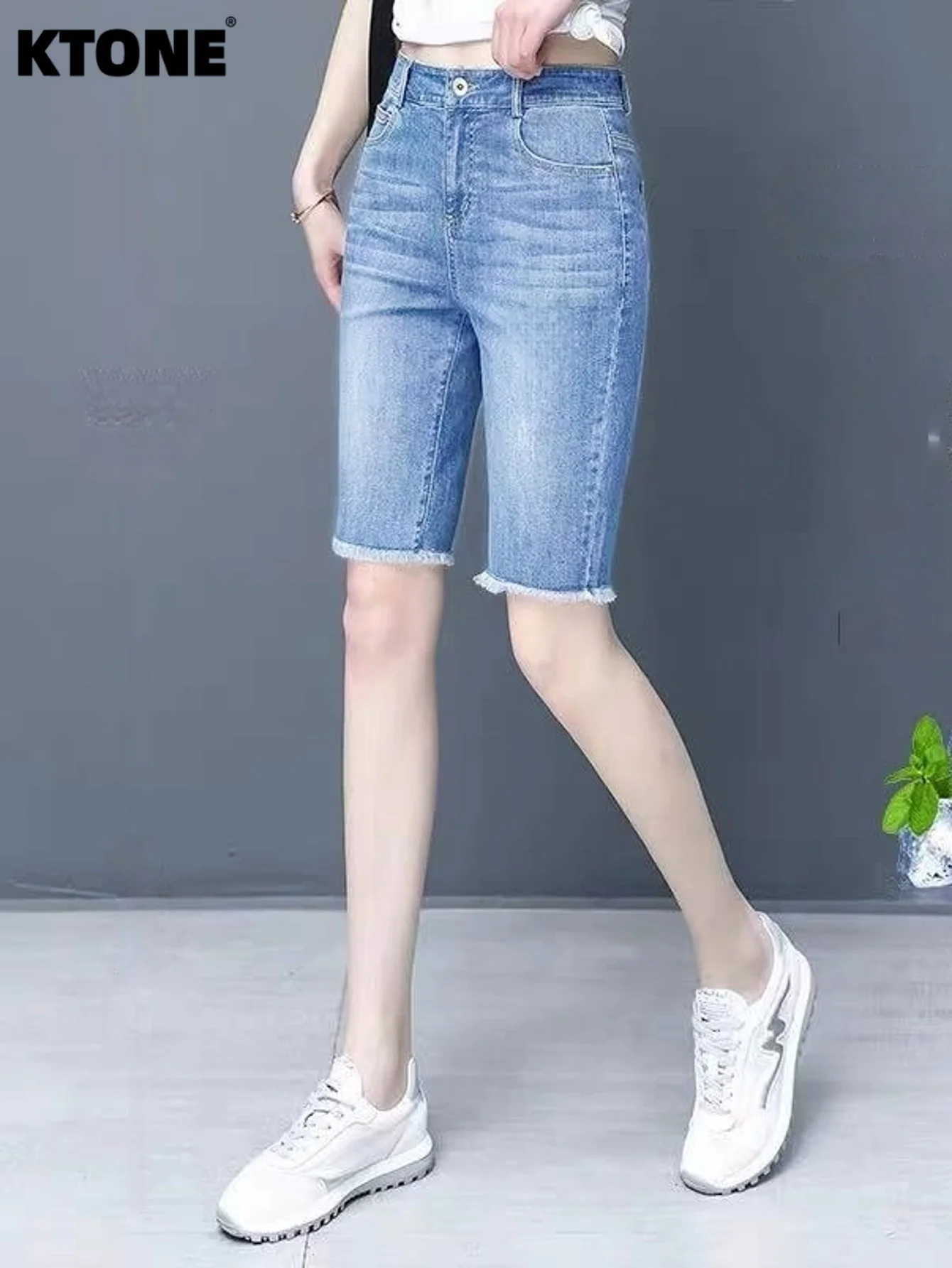 

Jeans Drip Blue Slim Denim Shorts Y2K Streetwear Style For Dating No accessories or belts included