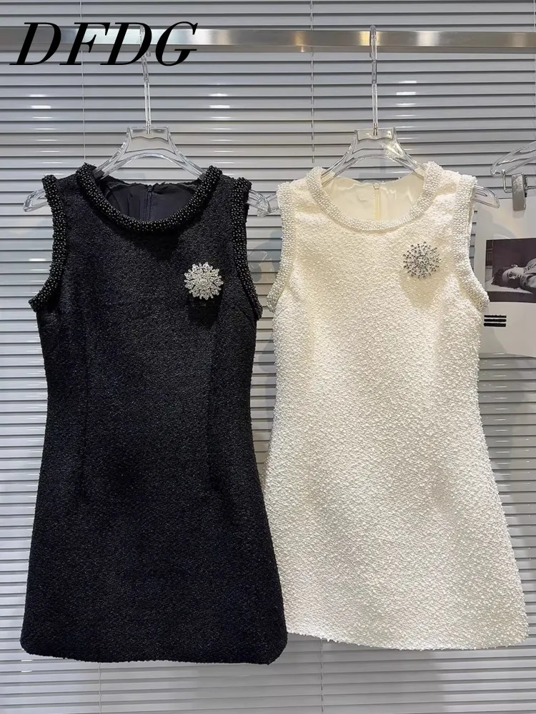 

DFDG женское весеннее черное твидовое платье с брошью, мини-платье без рукавов, элегантная повседневная одежда, модное женственное модное платье 2025 года