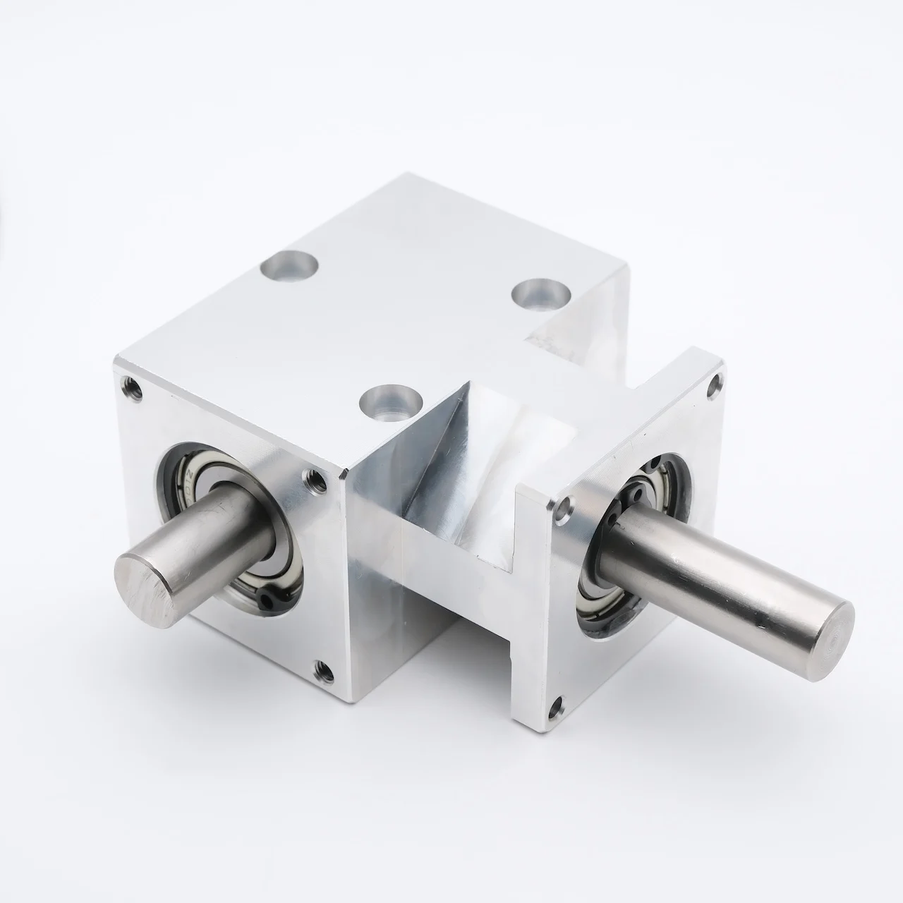 1: 1 Small Corner Device Spiral Bevel Gear 12MM Dual Output Shaft Differential Assembly Gearbox 1M 25T 2000RPM
