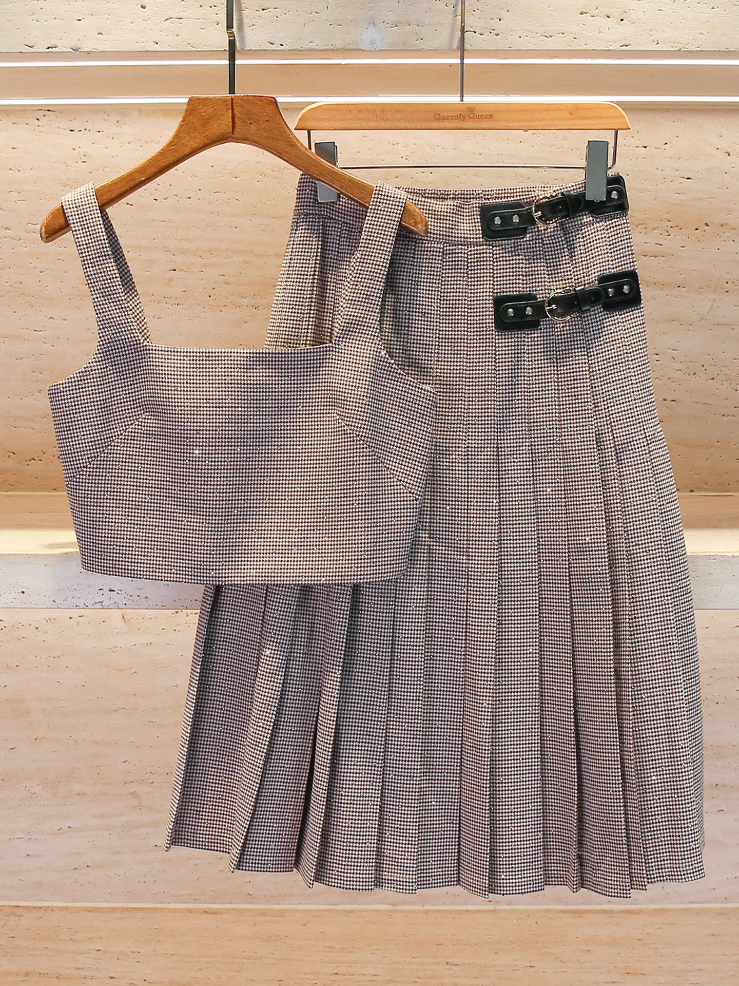 

M Home Nan You Высококачественный женский модный комплект с блестящим клетчатым ремешком и плиссированной юбкой на осень-зиму