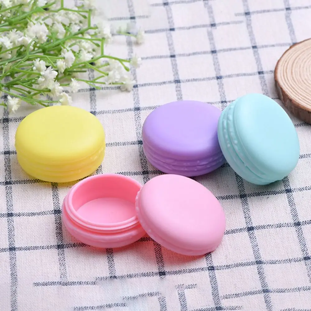 Portable Mini Cream Box Colourful Candy Color Macaron Dispense Jar Macaron Shape Refillable Cosmetic Sub-bottling Box Women