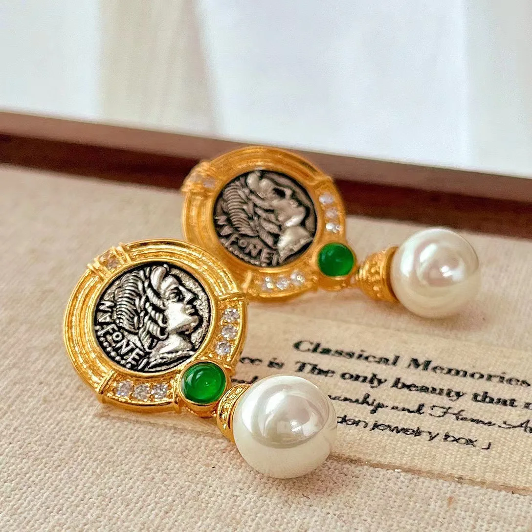 

New retro French imitation ancient coin shell pearl earrings earrings