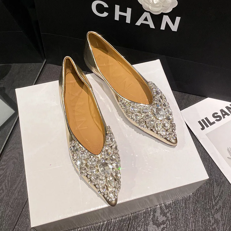 

Женские туфли на плоской подошве с острым носком, новые роскошные туфли со стразами на весну и осень, женская обувь больших размеров 41-43