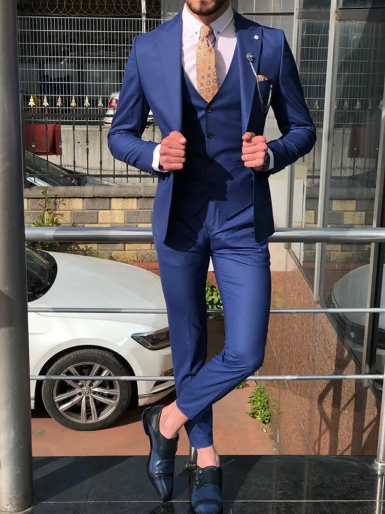 

2024 Blue Elegant Suits For Men Smart Casual Slim Fit Peak Lapel Blazers Hombre Business High Quality Custom 3 Piece Set Costume