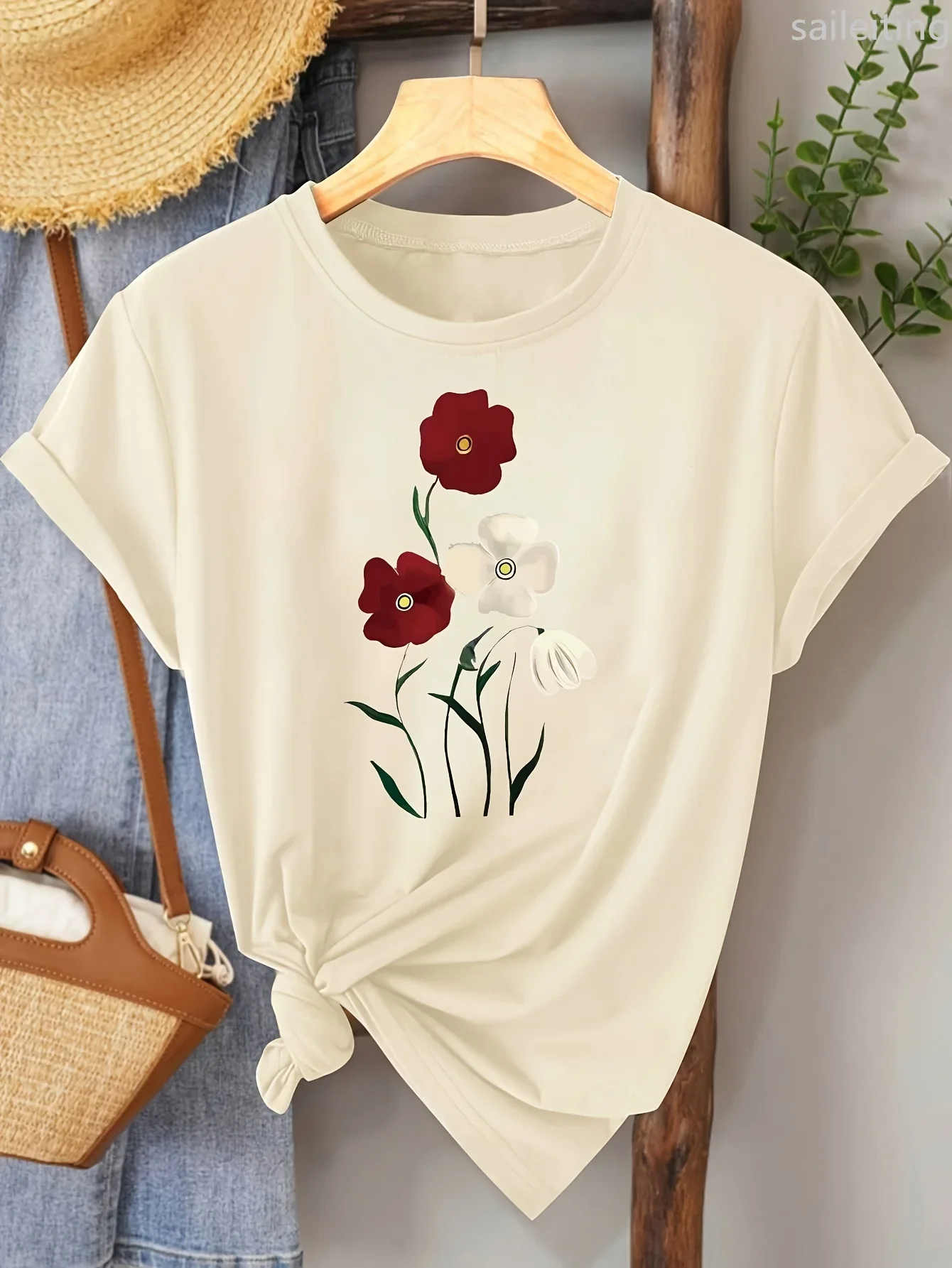 Comfortable and Casual Short Sleeved Round Neck Suitable for Daily Wear and Fashion Matching Ladies' Red Rose Pattern T-shirt