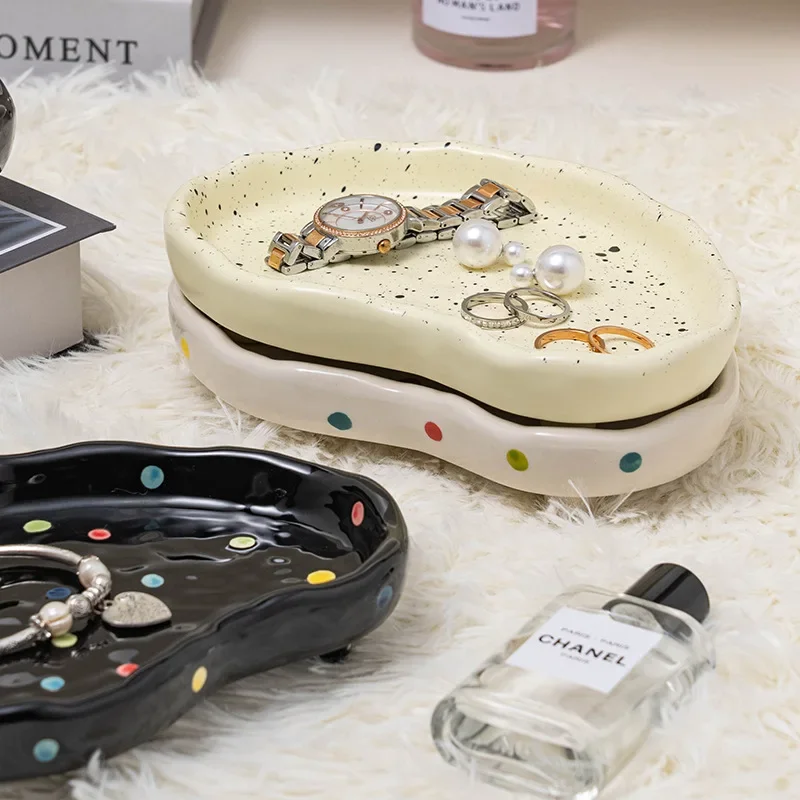 Ins Cream Style Ceramic Display Tray Household Jewelry High-foot Plate, Desktop Display Tray Necklace Storage Photo Props