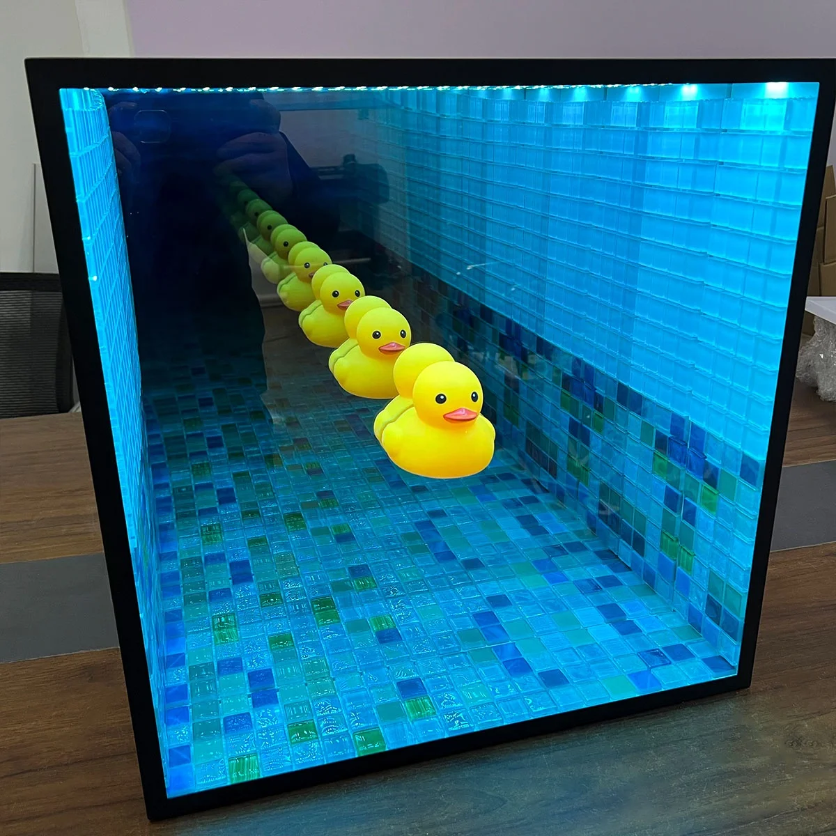 Custom Led Strip Mirror Light Box Sign 3d Infinity Mirror Light Box Indoor and Outdoor for Swimming