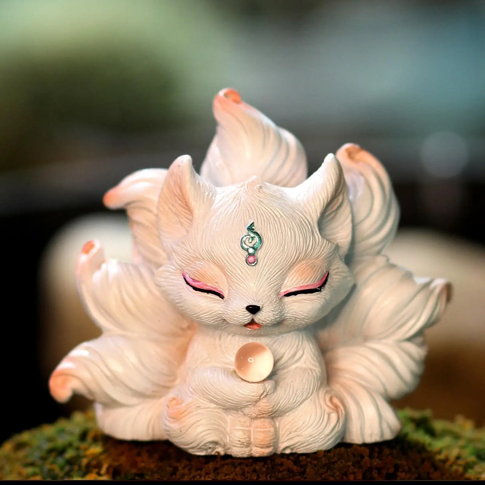 

Car Dashboard interior Ornaments Auspicious Figurines Automotive Nine-Tailed Fox Dash decor Accessories for Women Girls Vehicle